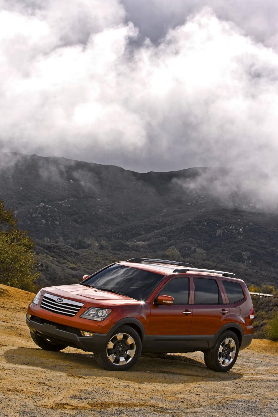  Kia Borrego 2009 года  (фото 337 из 345)